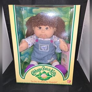 2004 Cabbage Patch doll new in box!